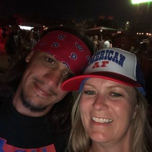 Meet your Posher, Lacy